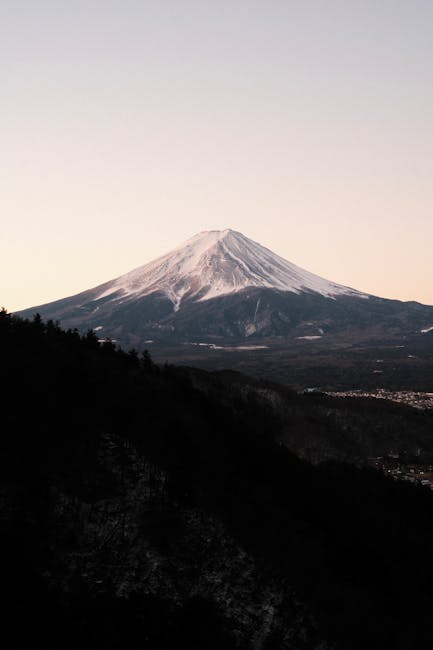 Mountain Landscapes - Discover the serene beauty of Japan's iconic Mou #31276010